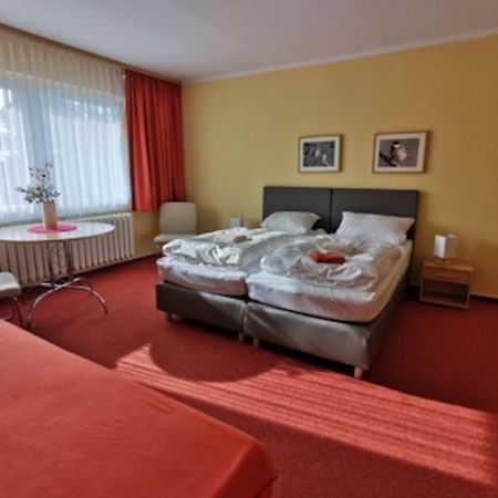 Pension Zur Fledermaus Waren  Exterior foto